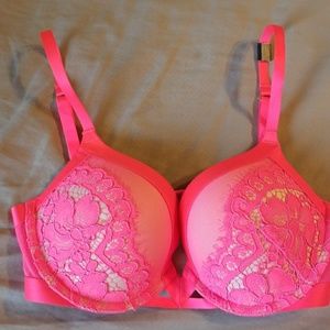 Bright pink victoria secret bra 32d